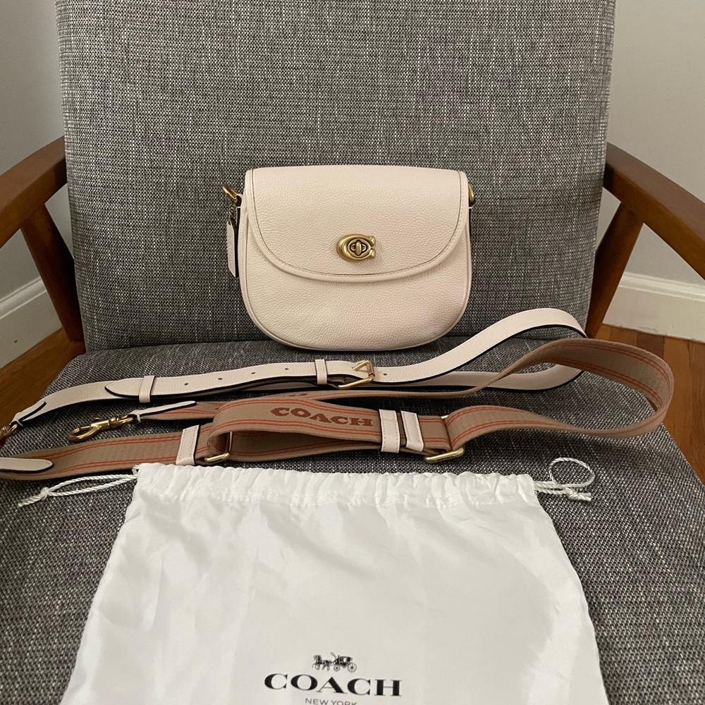 Coach Willow Saddle Bag in Chalk